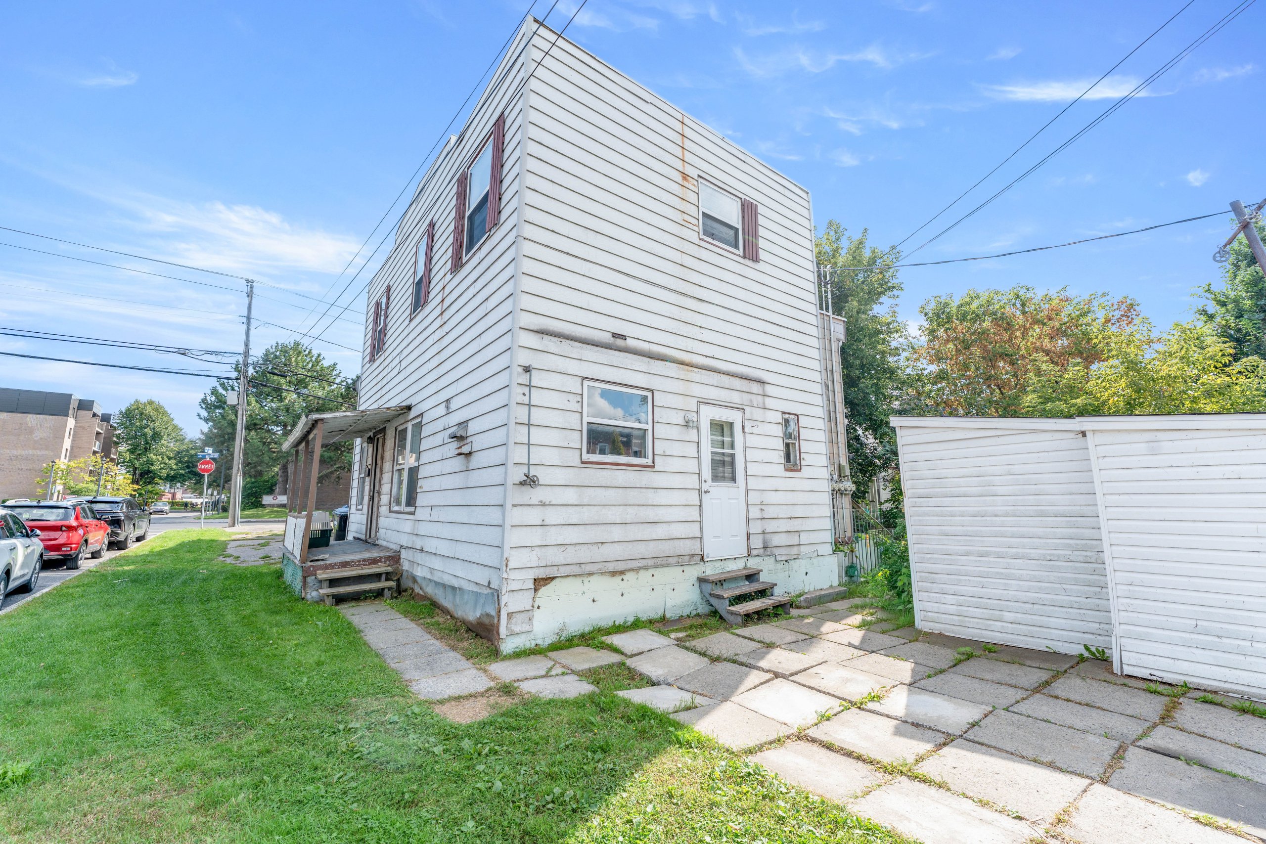 443-445havre-5 Triplex à vendre !